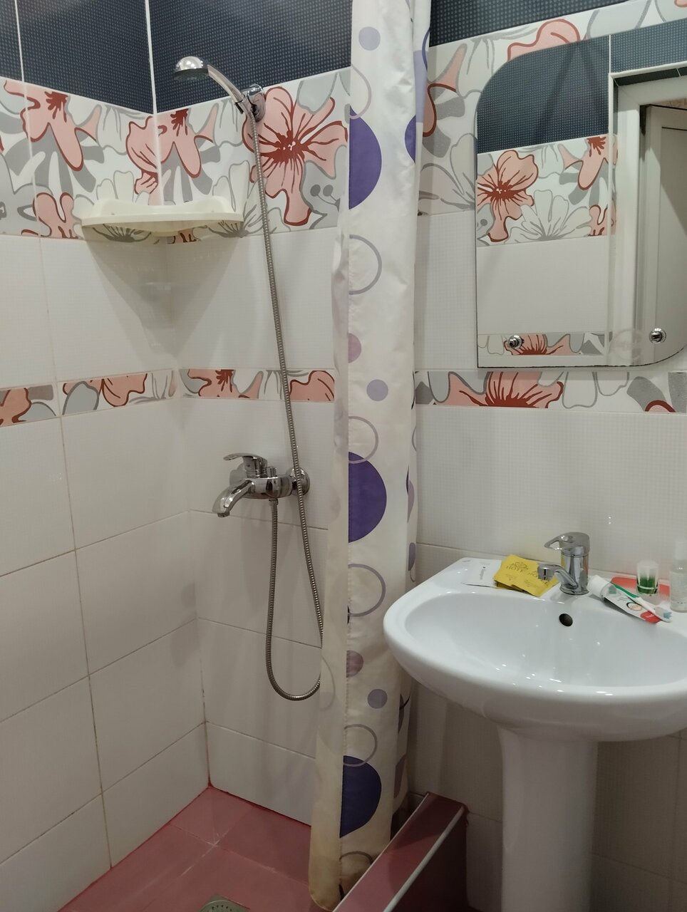 Гостиница ЮгРа Геленджик-55