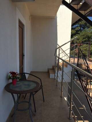 Гостиница ЮгРа Геленджик-6