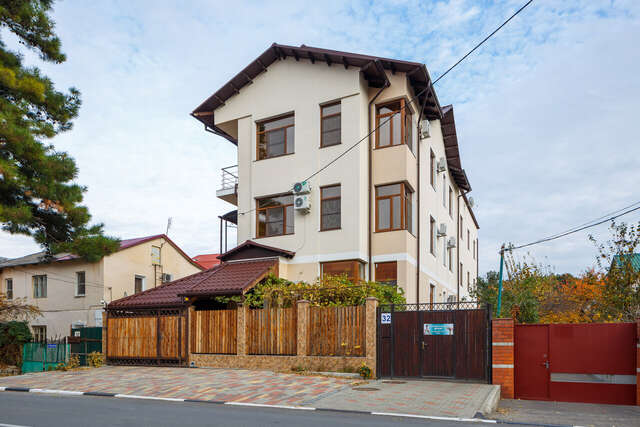 Гостиница ЮгРа Геленджик-3